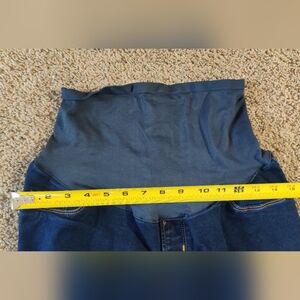 Old Navy Maternity Rockstar Super Skinny Full Panel Size 4 Jeans